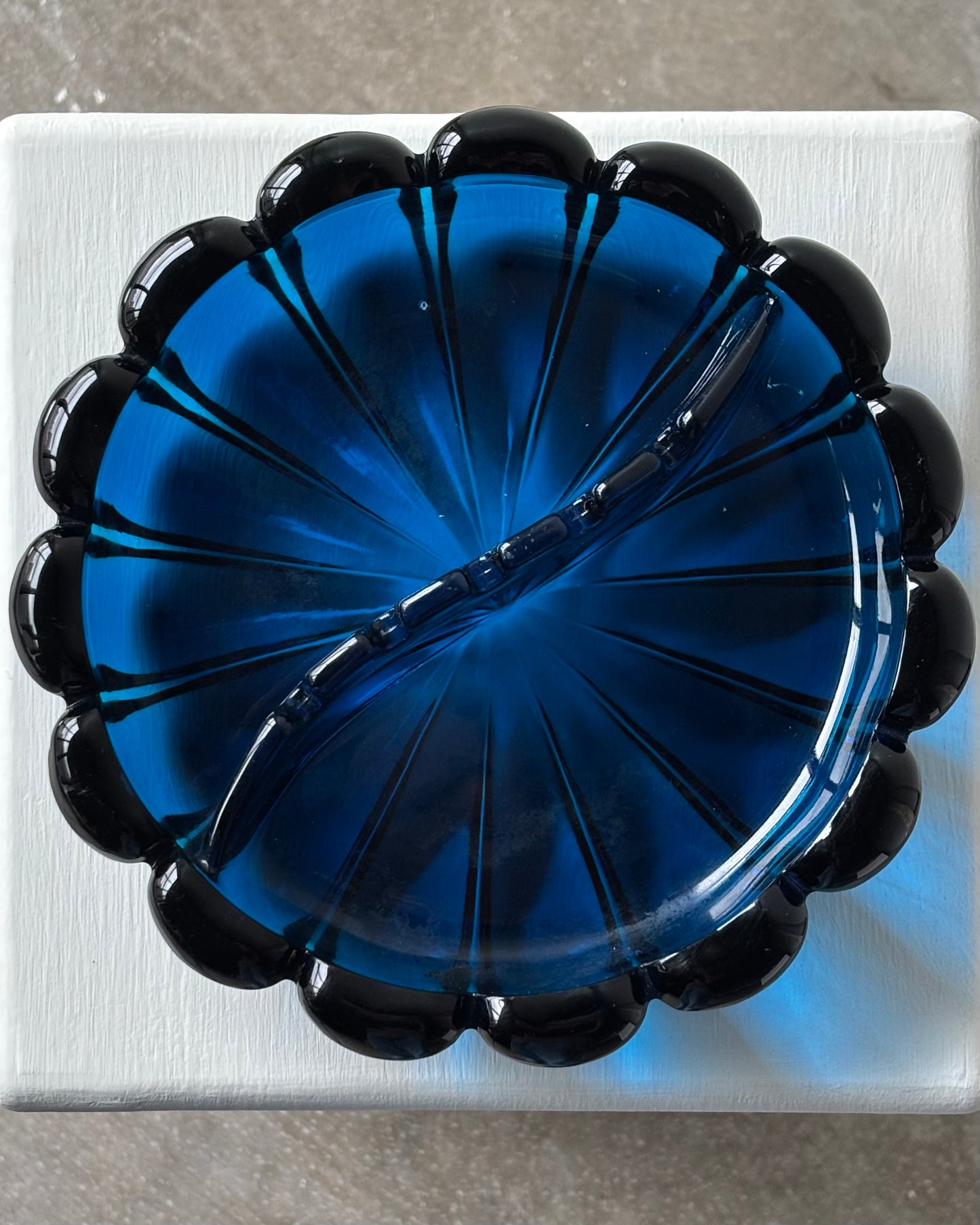 Large Frilled Ashtray